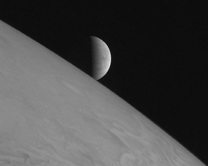 Nasa entdeckt auf Jupitermond Europa riesige Fontänen